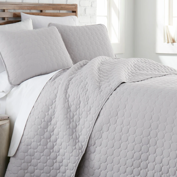 Ultra-Soft Lightweight 3-piece Quilt Set